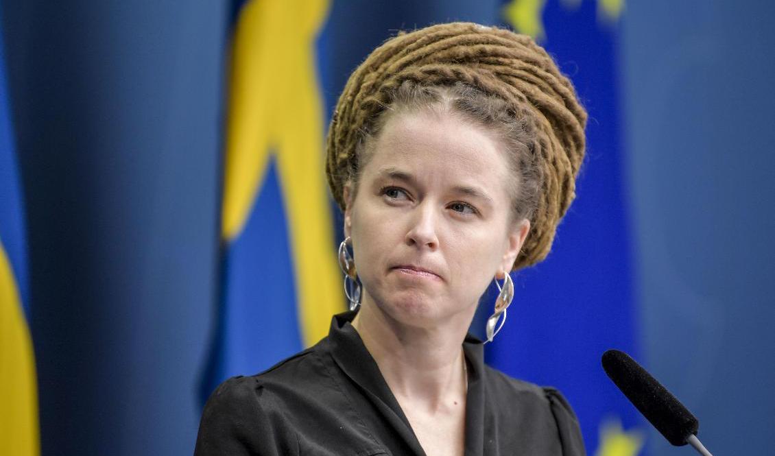 Kulturminister Amanda Lind (MP) vid en pressträff om fördelningen av krisstöd. Arkivbild. Foto: Anders Wiklund/TT