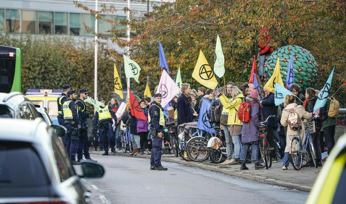 Gruppen Extinction Rebellion demonstrerade för klimatet. Foto: Johan Nilsson/TT
