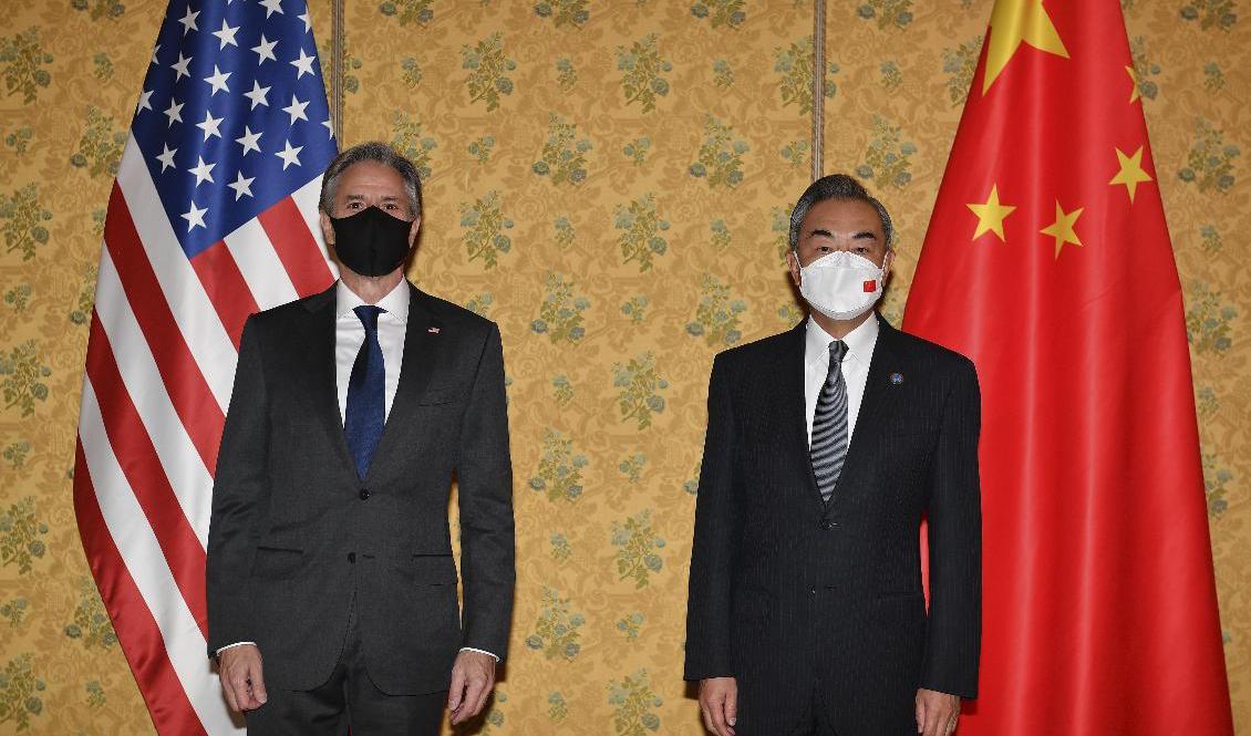 Utrikesministrarna Antony Blinken (USA) och Wang Yi (Kina) vid G20-mötet i Rom i oktober. Foto: Tiziana Fabi/AP/TT