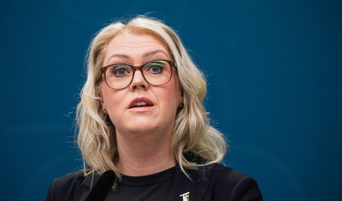 Socialminister Lena Hallengren sade i ett pressuttalande förra veckan att regeringen nu remitterar ett utkast till lagrådsremiss som innehåller förslag om en ny och moderniserad könstillhörighetslagstiftning. Foto: Jonathan Nackstrand