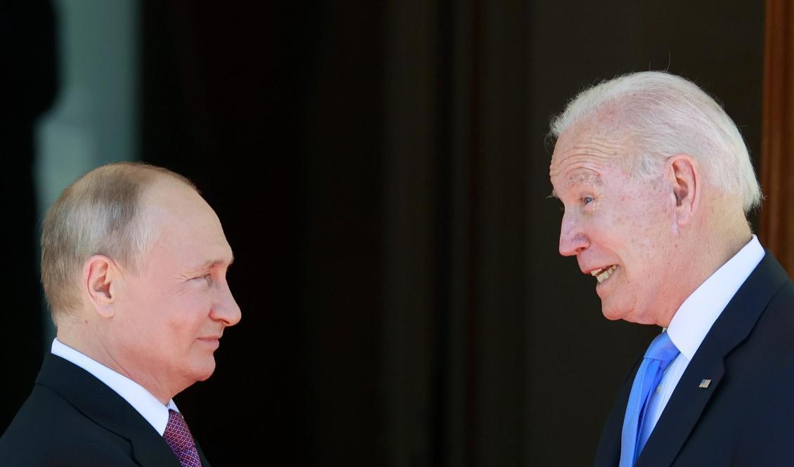 Förra gången Rysslands president Vladimir Putin och USA:s president Joe Biden träffades var vid sommarens möte i Schweiz. Arkivbild. Foto: Denis Balibouse/AP/TT
