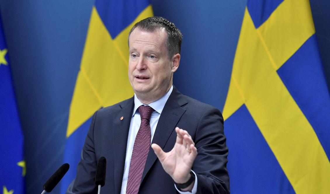 Integrations- och migrationsminister Anders Ygeman (S) presenterar förslag om skärpta och förbättrade regler för arbetskraftsinvandring. Foto: Jessica Gow/TT