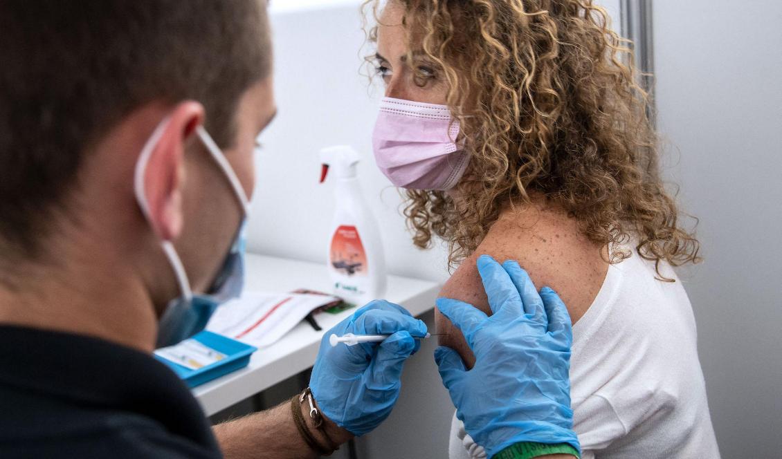 Norska folkhälsoinstitutet undersöker biverkningar efter covid-vaccination i form av mensrubbningar i en stor studie på kvinnor. Foto: Bertrand Guay