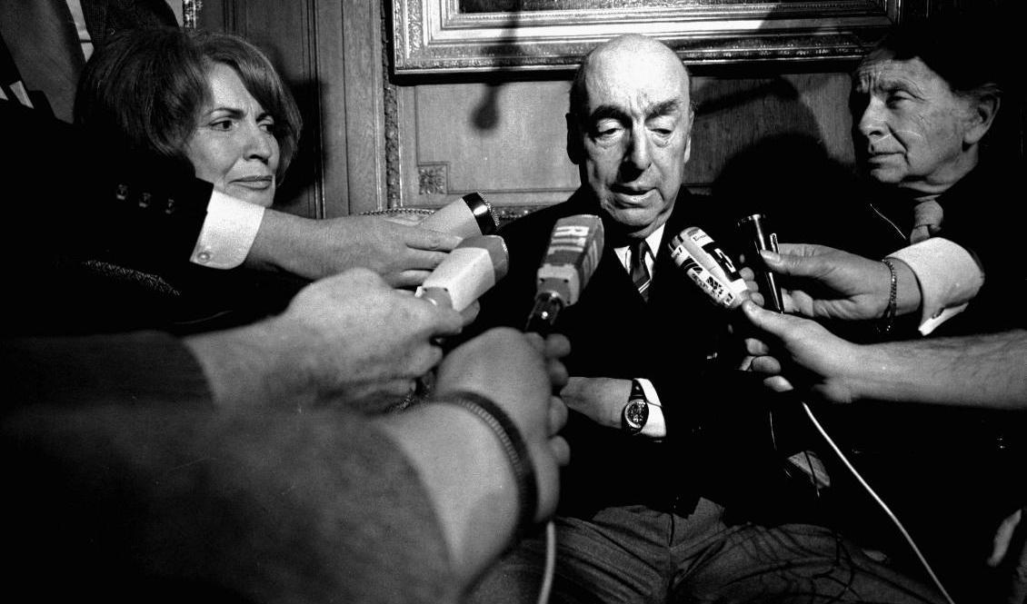 Pablo Neruda var Chiles ambassadör i Frankrike när han fick Nobelpriset i litteratur 1971. Foto: Laurent Rebours/AP