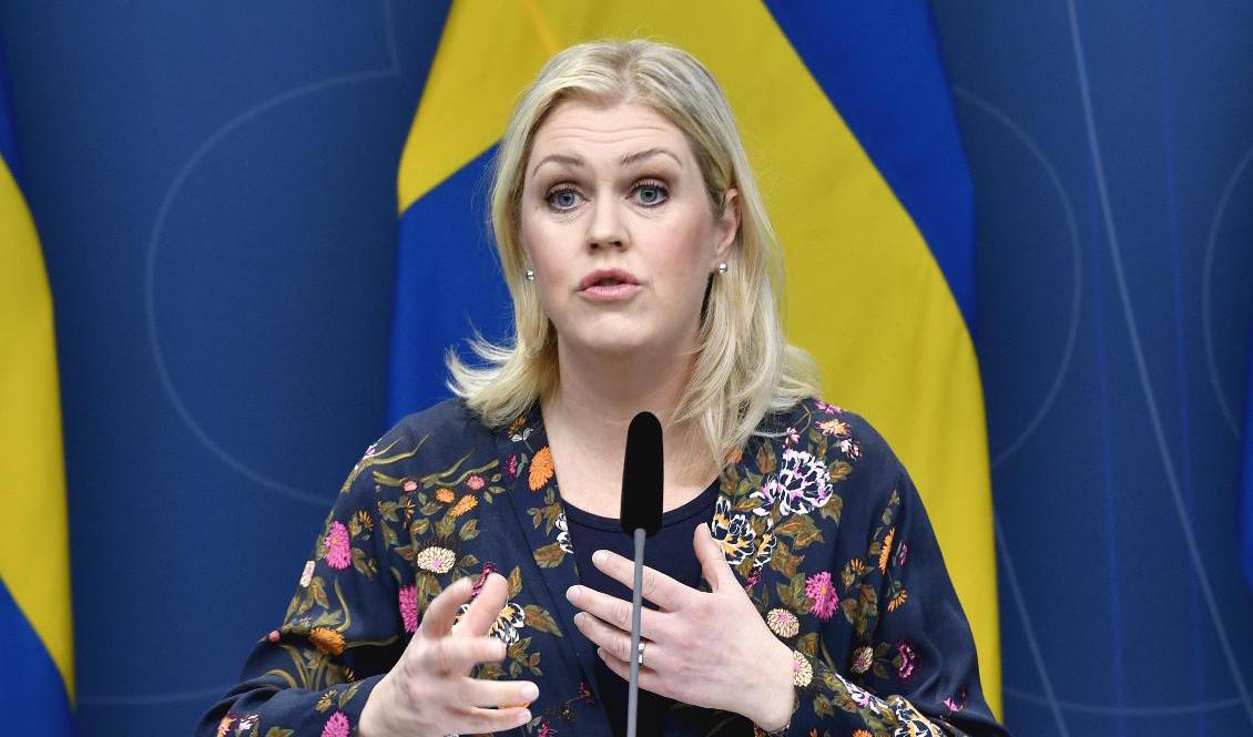 Socialminister Lena Hallengren (S) måste nu komma tillbaka med ett förslag om att bara förlänga pandemilagen i två månader. Arkivbild. Foto: Jessica Gow/TT