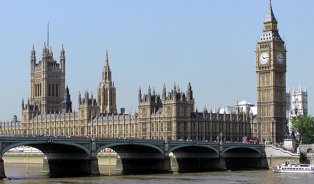 Till vänster ses Victoria Tower, en del av Westminsterpalatset i London den 24 december 2020. Foto: Daniel Sorabji/AFP via Getty Images
