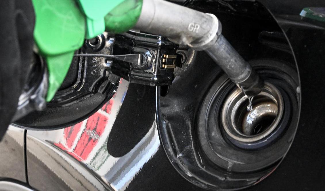 Priset på Nordsjöolja har stigit nio procent i den tidiga måndagshandeln. Arkivbild. Foto: Janerik Henriksson/TT