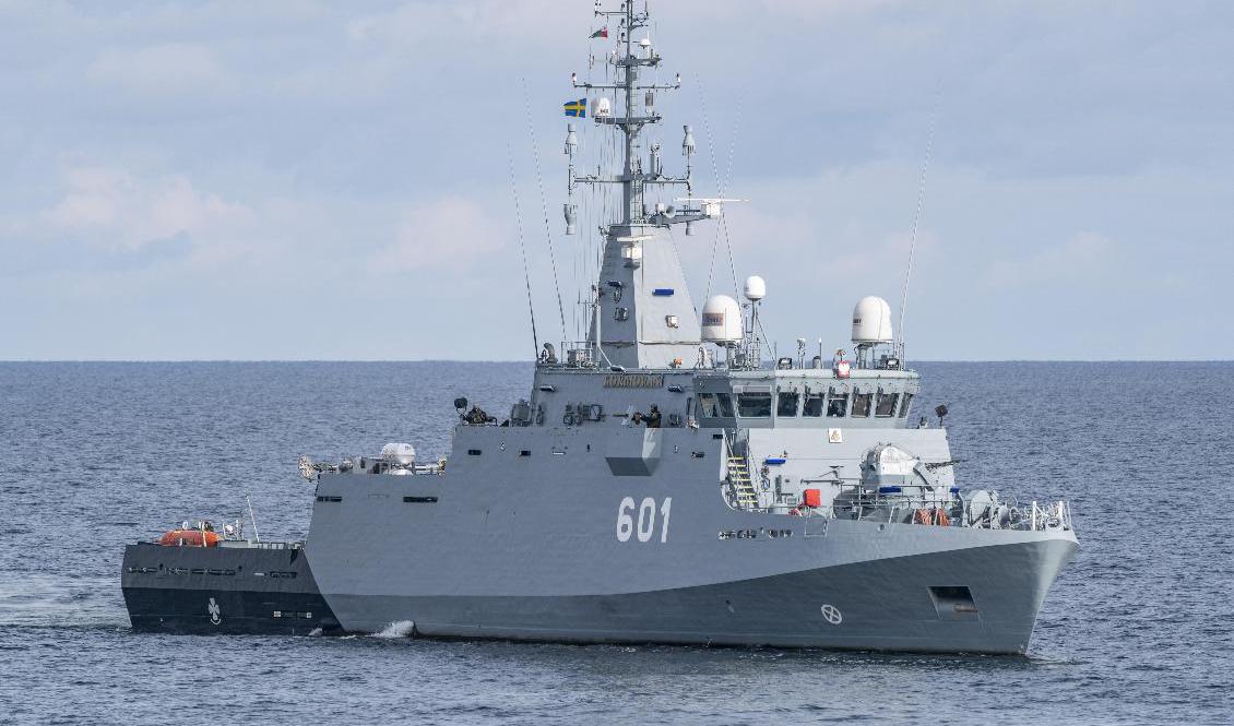 13 krigsfartyg är på väg mot Stockholms frihamn för vila efter en militärövning. Det polska minröjningsfartyget ORP Kormoran på bilden är från ett annat tillfälle. Arkivbild. Foto: Johan Nilsson/TT