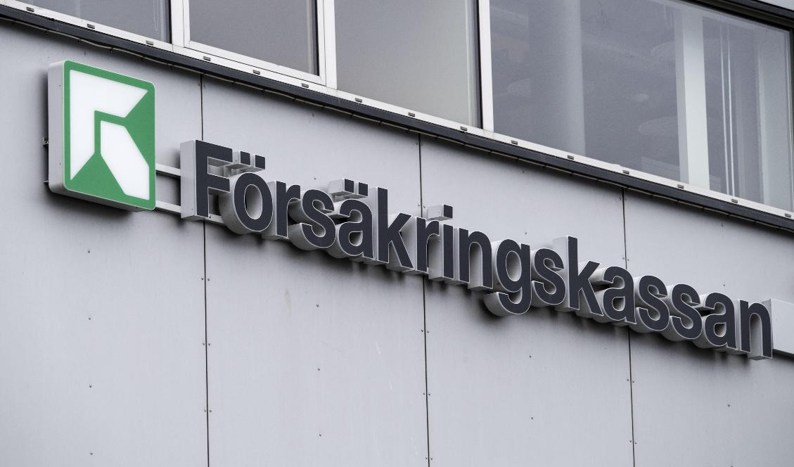 Försäkringskassan kräver tillbaka 173|400 kronor från en kvinna. Arkivbild. Foto: Johan Nilsson/TT