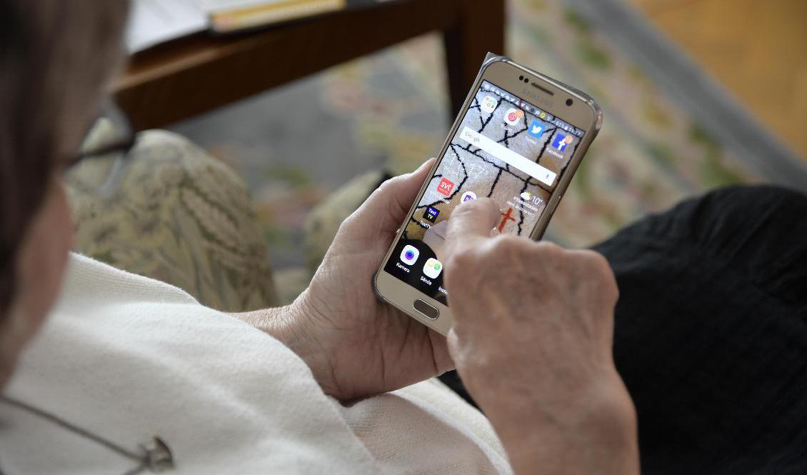 Ett telefonförsäljningsbolag som riktar in sig på äldre stoppas. Arkivbild. Foto: Anders Wiklund/TT