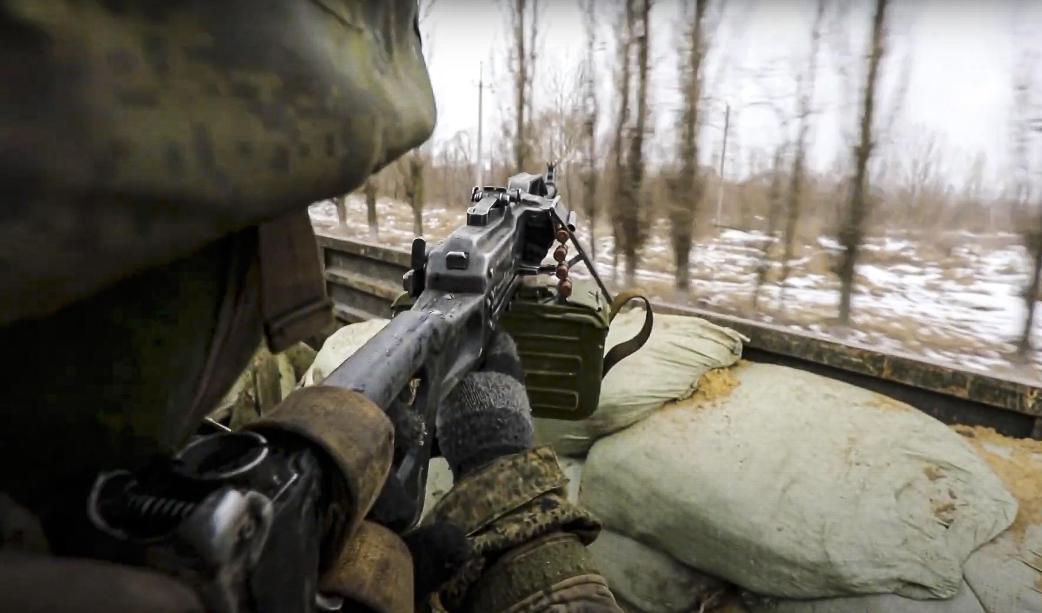 Ryska soldater får stöd av omkring tusen legosoldater från Wagnergruppen i östra Ukraina, enligt Storbritanniens försvarsdepartement. Foto: Rysslands försvarsdepartement/AP/TT