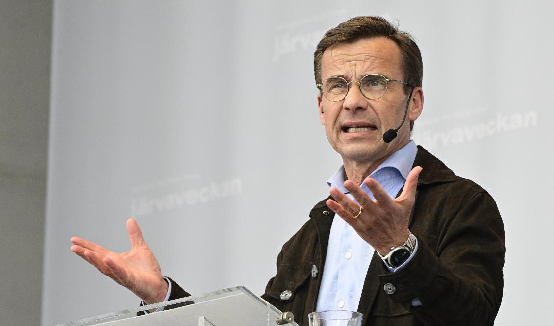 Moderaternas partiledare Ulf Kristersson på plats under Järvaveckan. Foto: Jonas Ekströmer/TT