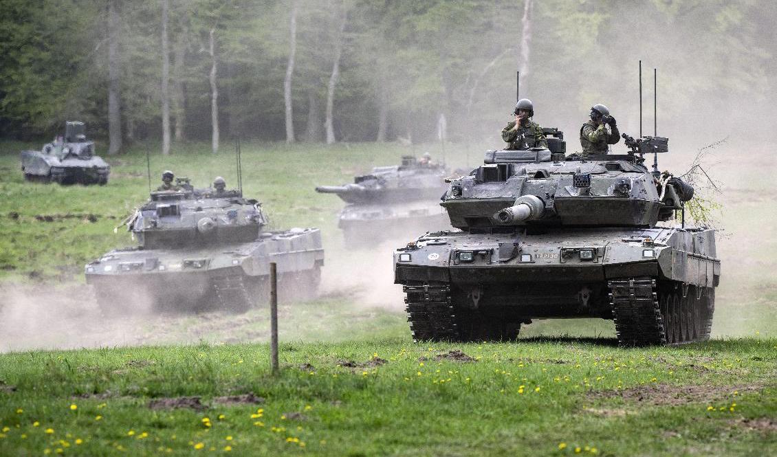 Stridsvagnar på övningsfältet Revingehed öster om Lund i maj. Foto: Johan Nilsson/TT