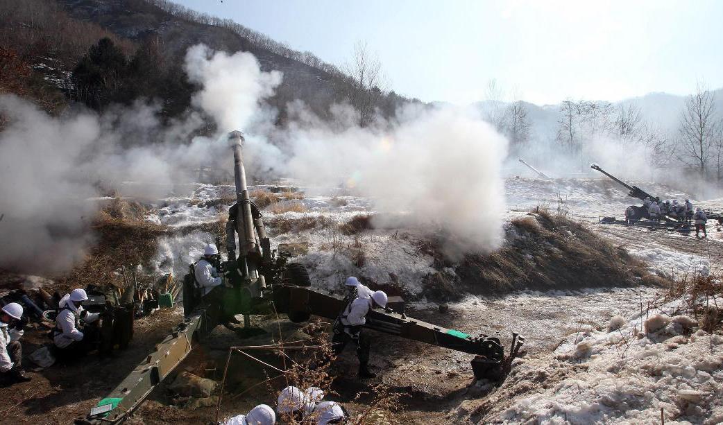 En 155 millimeters haubits, här i sydkoreansk ägo. Arkivbild. Foto: Lee Sang-Hack/AP/TT