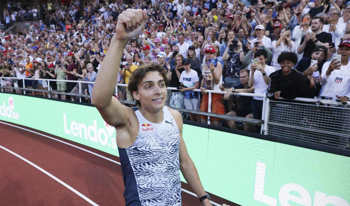 Sveriges Armand Duplantis hoppade 6,16 meter på Diamond League-tävlingen i Stockholm, ett nytt utomhusrekord. Foto: Magnus Andersson/TT