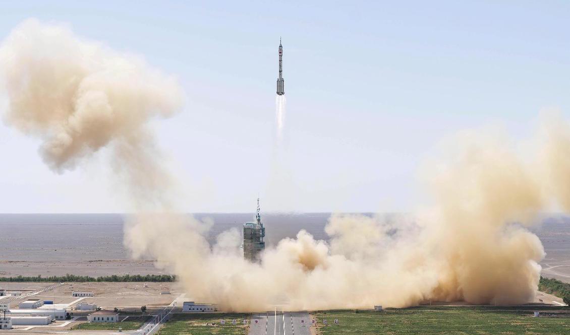 I början av juni skickade Kina upp tre rymdfarare som jobbar på att färdigställa rymdstationen Tiangong. Foto: Cai Yang/Xinhua/AP