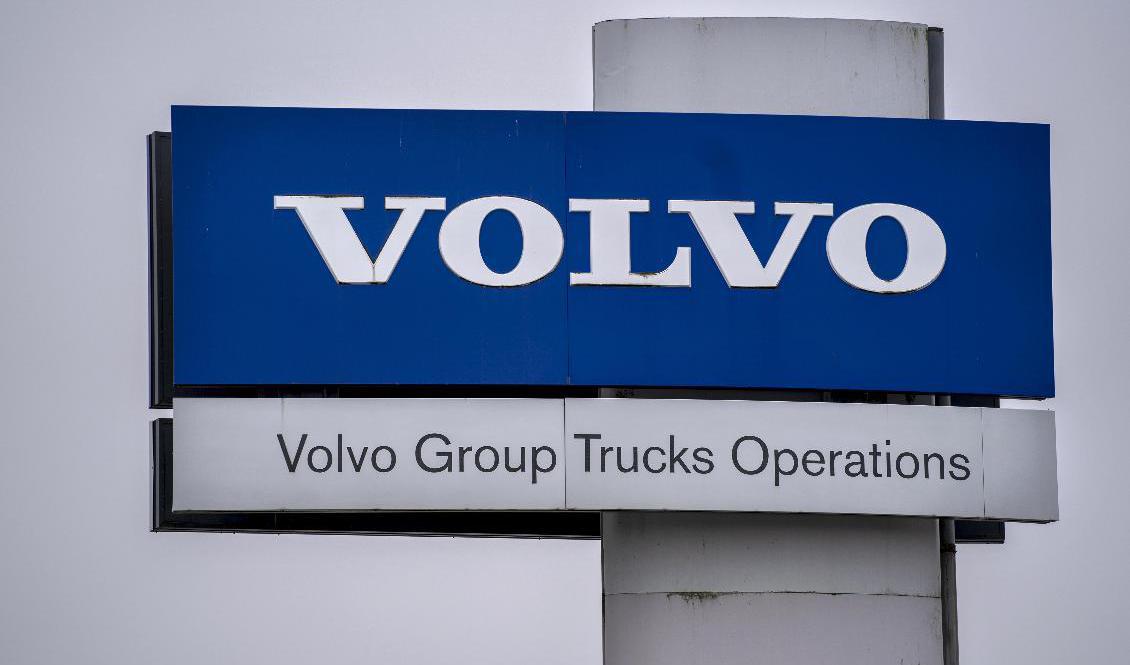 För att möta efterfrågan på eldrivna tunga lastbilar och maskiner vill Volvokoncernen starta en batterifabrik i Sverige. Arkivbild. Björn Foto: Larsson Rosvall/TT
