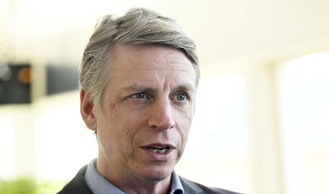 Miljöpartiets språkrör Per Bolund vill att staten ska stå för notan när folk energieffektiviserar sina hem. Arkivbild. Foto: Henrik Montgomery/TT