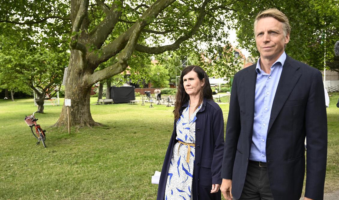 Miljöpartiets språkrör Märta Stenevi och Per Bolund under Almedalsveckan. Arkivbild. Foto: Henrik Montgomery/TT