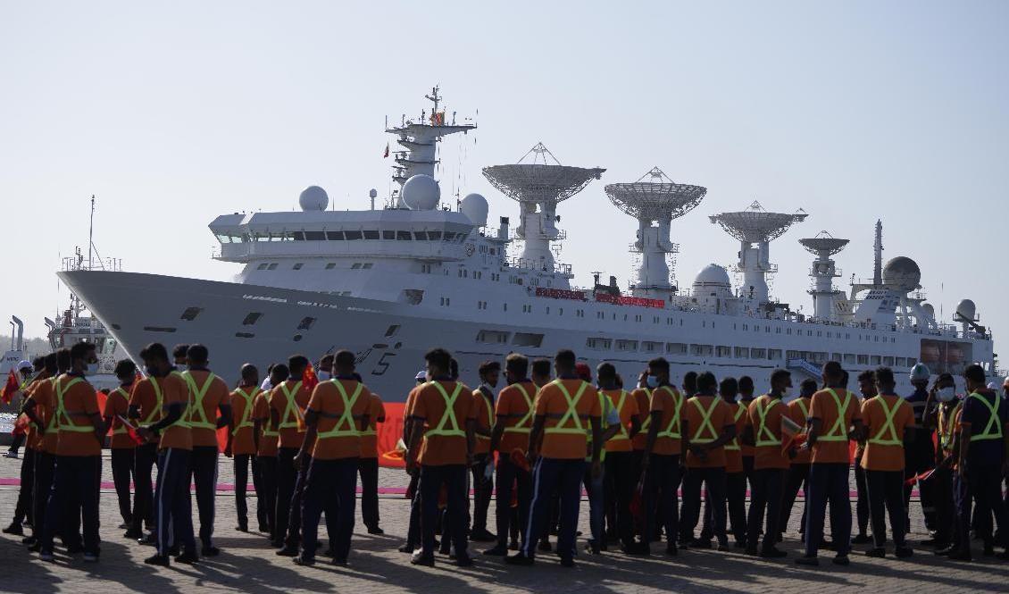 
Det kinesiska fartyget Yuan Wang 5 ankom hamnen Hambantota, Sri Lanka, på tisdagen. Foto: Eranga Jayawardena/AP/TT                                            