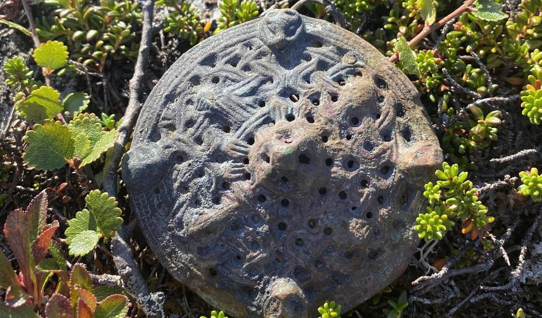 Det 1 200 år gamla spännet som Eskil Nyström fann i Jämtlandsfjällen i fjol. Foto: Eskil Nyström/Privat