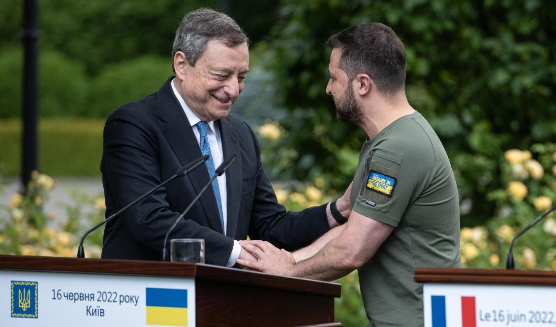 Italiens premiärminister avgår efter oenighet om Ukrainskt stöd. Foto: Alexey Furman/Getty Images