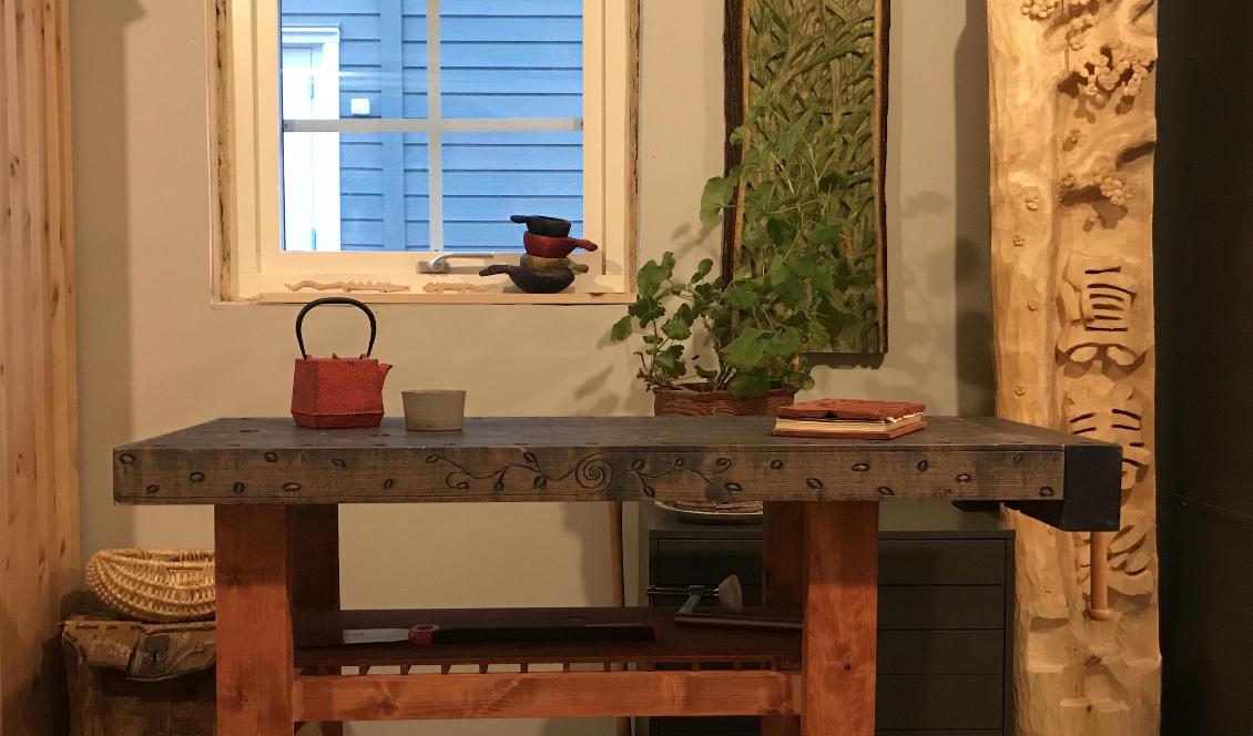 Det är något speciellt med att skapa föremål man använder till vardags. Även om de inte är perfekta har man en relation till dem.  Foto: Anton Nilsson