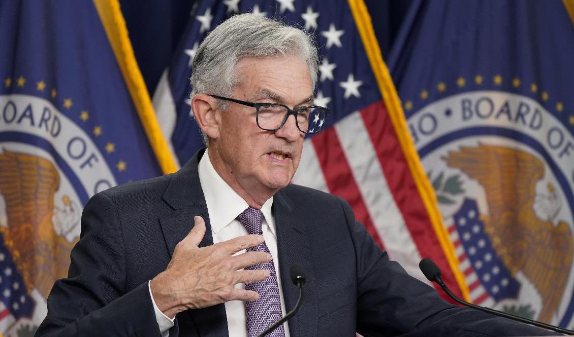 USA:s centralbank Federal Reserve (Fed), med chefen Jerome Powell (bilden), tänker fortsätta med kraftiga räntehöjningar året ut. Foto: Jacquelyn Martin/AP/TT
