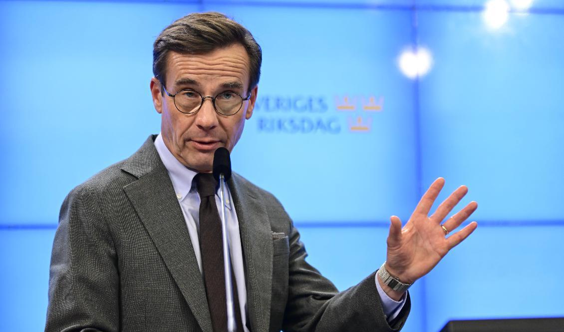 Moderatledaren Ulf Kristersson (M) på pressträff, i riksdagens presscenter, efter att ha träffat talman Andreas Norlén. Foto: Jonas Ekströmer/TT