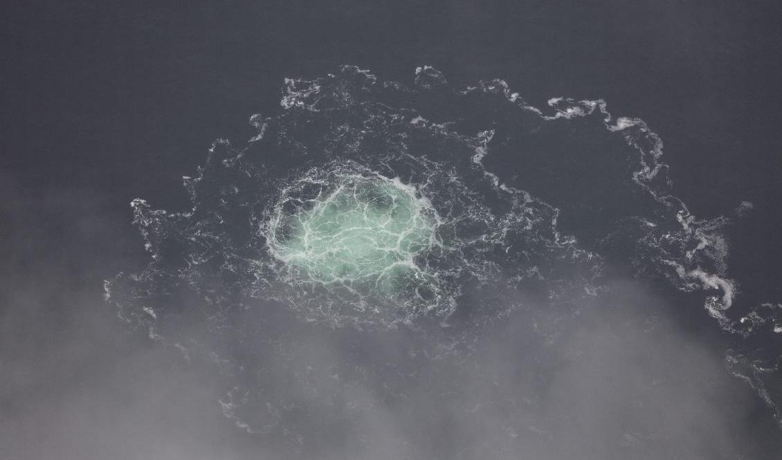 Kraftiga explosioner låg bakom läckorna i Nord Stream-ledningarna, enligt danska myndigheter. Arkivbild. Foto: Svenska Kustbevakningen via AP/TT