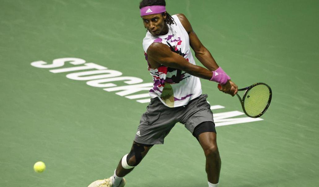 Mikael Ymer slogs ut i kvartsfinalen av Stockholm Open. Foto: Fredrik Persson/TT