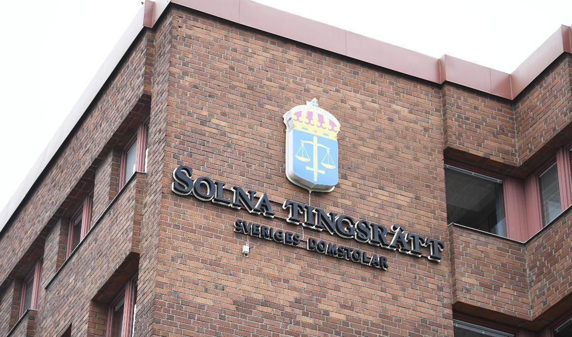 Solna tingsrätt dömer en tidigare taxichaufför som förgripit sig på flera kvinnliga kunder till fängelse. Arkivbild. Foto: Pontus Lundahl/TT