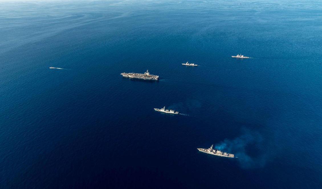 Ett amerikanskt hangarfartyg i en gemensam övning med Sydkorea i slutet av september. Foto: Sydkoreas försvarsdepartement/AP/TT