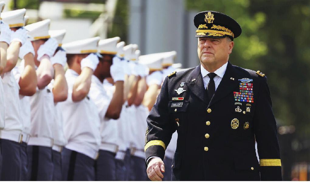 Den amerikanske försvarschefen, general Mark A. Milley, anländer till en ceremoni vid den amerikanska militärakademin West Point i maj. Foto: Michael M. Santiago/Getty Images