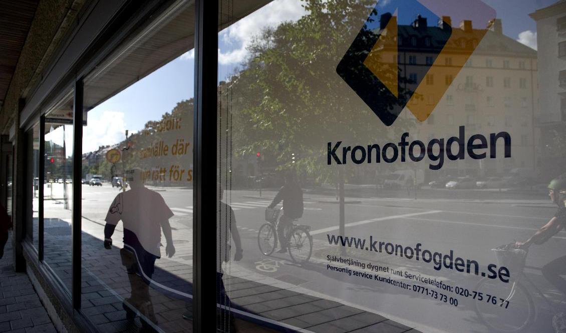 Kronofogdens inspektörer hittade en död man i lägenheten efter visningar av en bostad i Göteborg. Arkivbild. Foto: Jessica Gow/TT