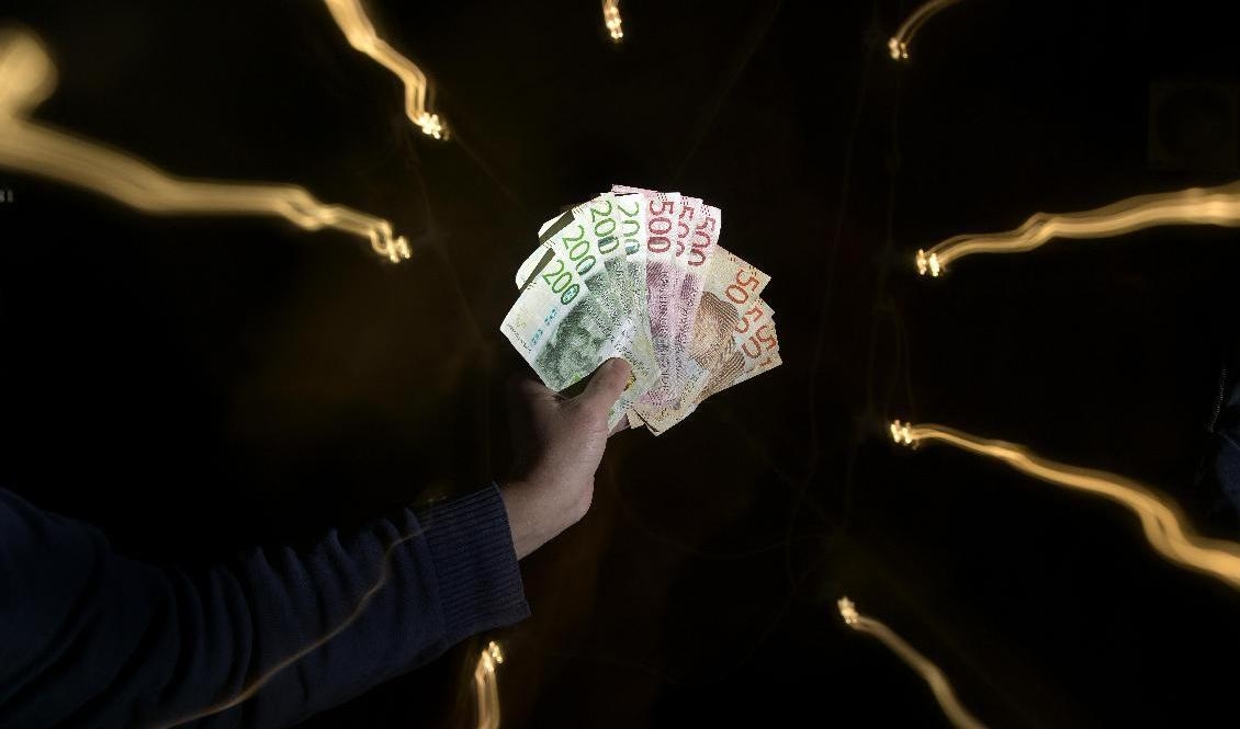 Terminspriset har halverats sedan augusti men enligt analytiker är det inte läge att andas ut. Arkivbild. Foto: Janerik Henriksson/TT