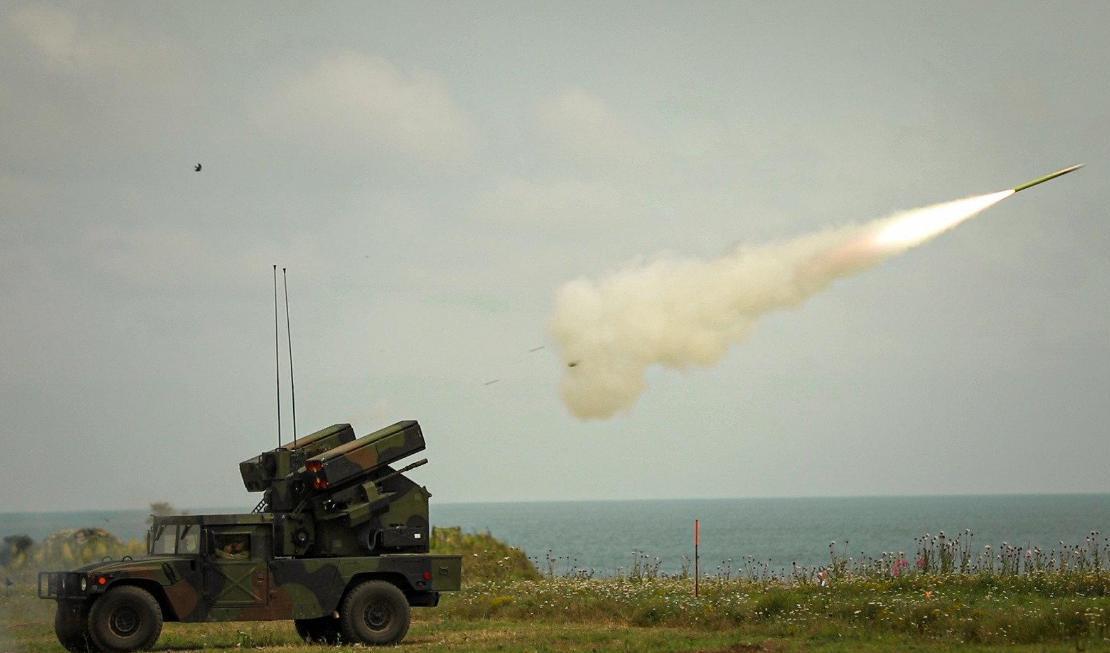 Avengers-systemet utrustas med Stingerrobotar. Foto: US Army