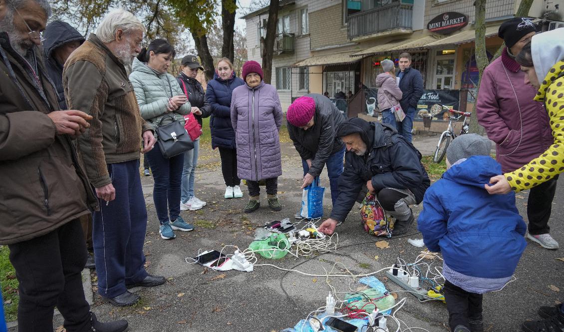 Infrastrukturen i nyligen befriade Cherson har så svåra skador att det kommer att bli svårt att bo i staden i vinter. Arkivbild. Foto: Efrem Lukatsky/AP/TT