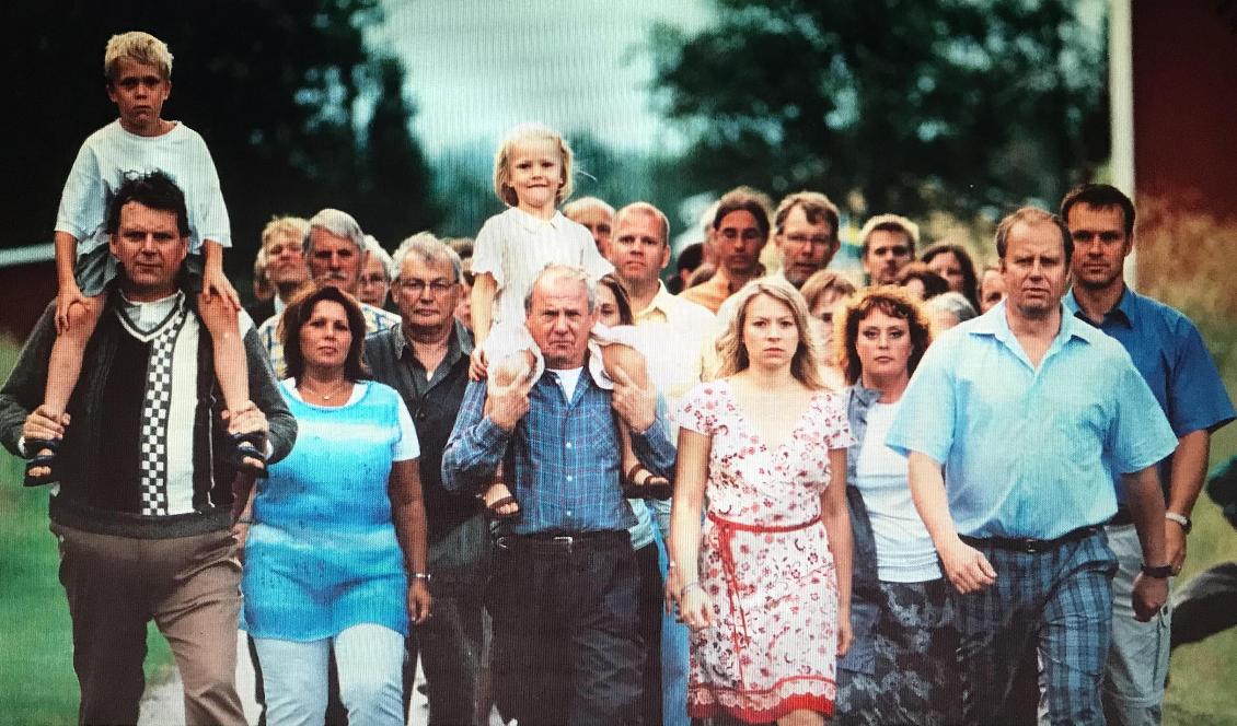 Daniels hemby i Så som i himmelen är ett mikrokosmos av färgstarka, komplicerade karaktärer som berör oss på djupet.