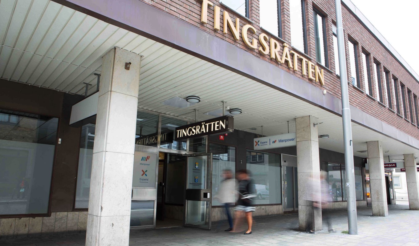Anklagelser från en ljugande förälder är svåra att motbevisa när socialtjänstens utredning, som väger tungt i rätten, brister i objektivitet, menar advokaten Bertil Begander. Foto: Ewa Ahlin