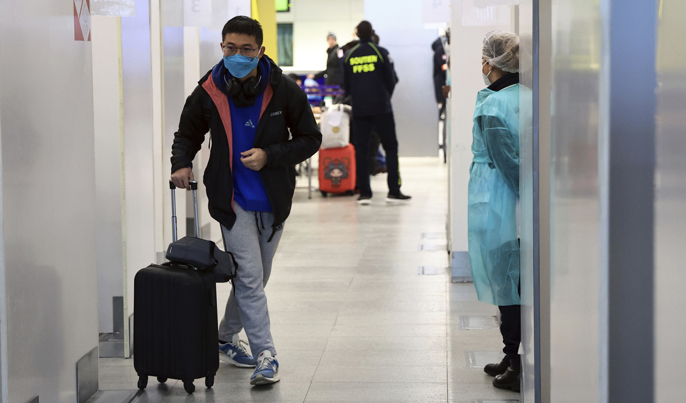 Resenärer från Kina bör testas för covid-19, uppmanar EU:s krishanteringsmekanism. Arkivbild. Foto: Aurelien Morissard/AP/TT