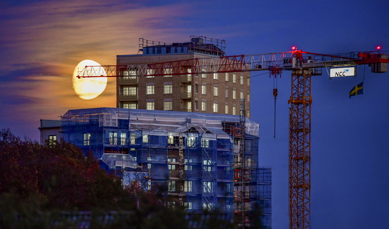 Bygget av lägenheter i nya stadsdelen Älvsjöstaden, söder om Stockholm. Arkivbild. Foto: Jonas Ekströmer/TT