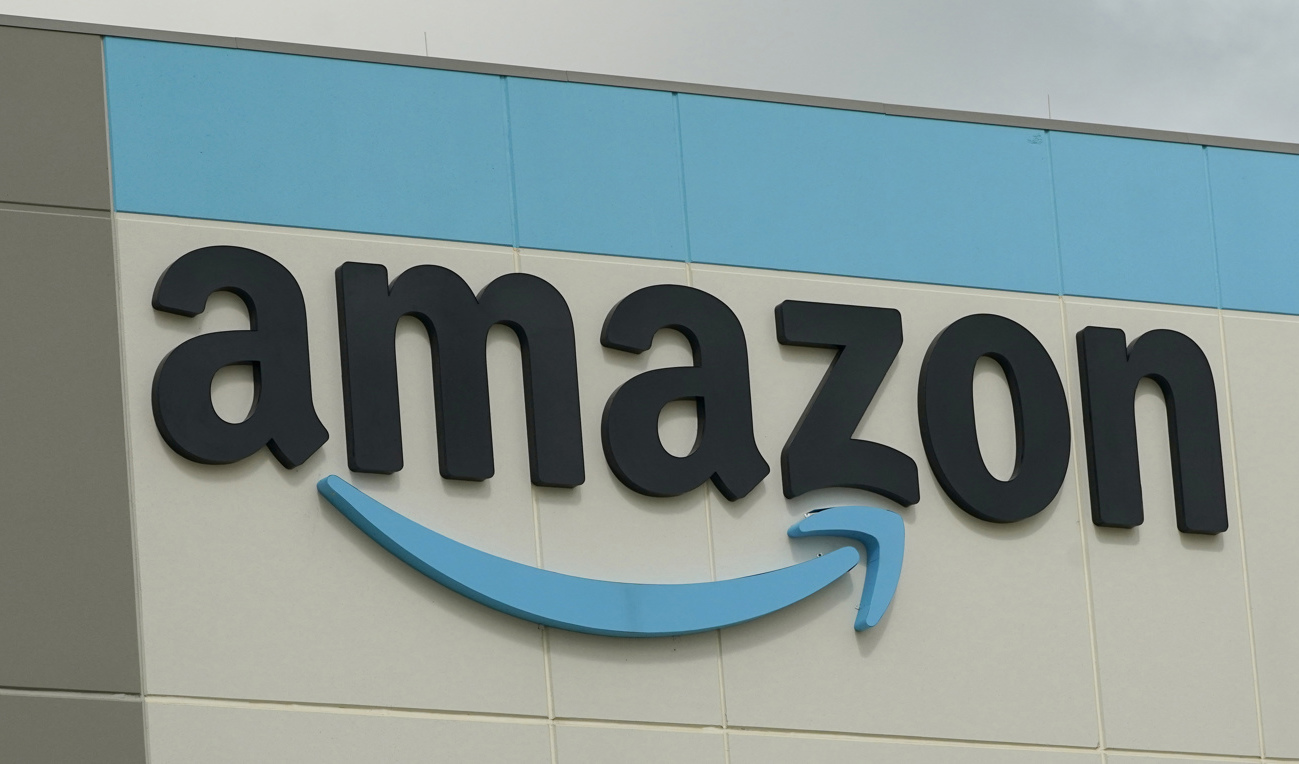 18 000 personer sägs upp från näthandelsjätten Amazon. Arkivbild. Foto: Rogelio V. Solis/AP/TT
