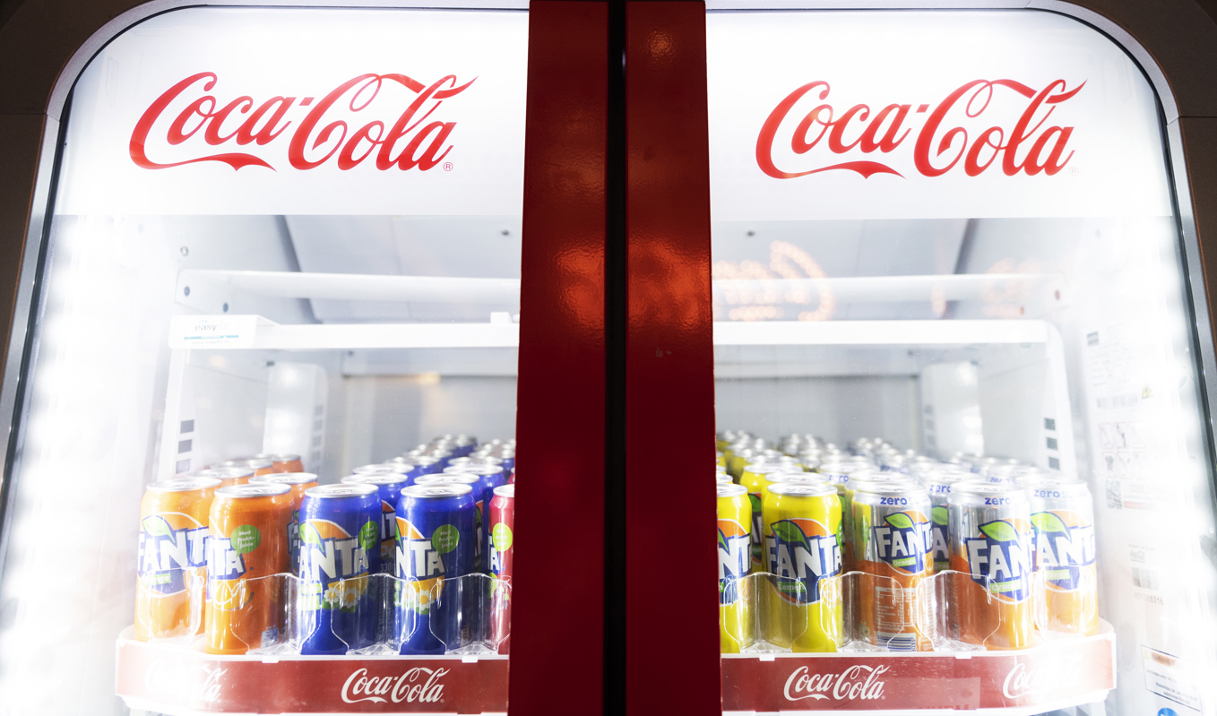 Skatt på läsk ska få oss hälsosammare. Arkivbild. Foto: Karin Wesslén/TT