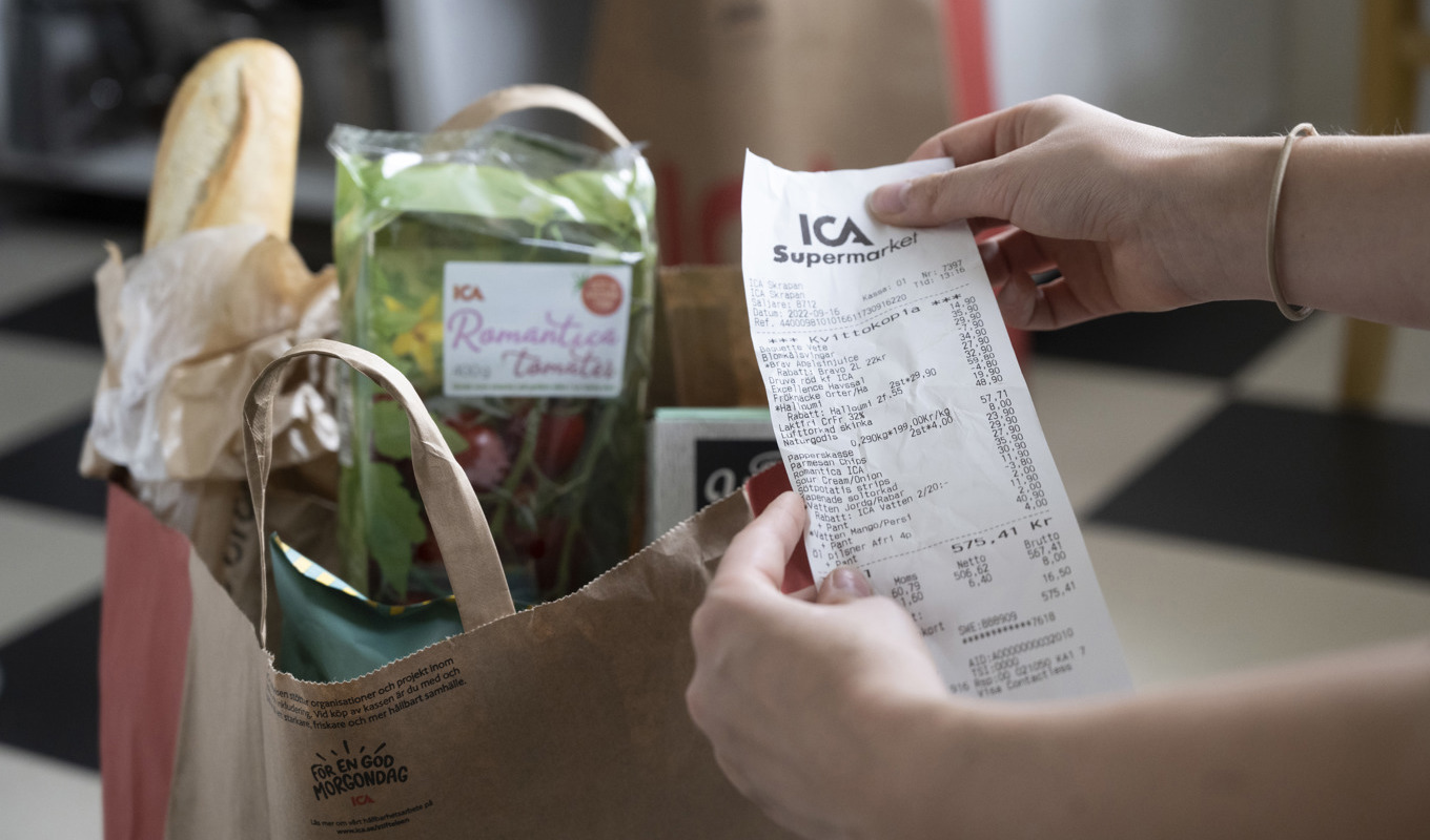 Inflationstoppen är här nu och svensk tillväxt försvagas enligt Swedbank. Arkivbild. Foto: Fredrik Sandberg /TT
