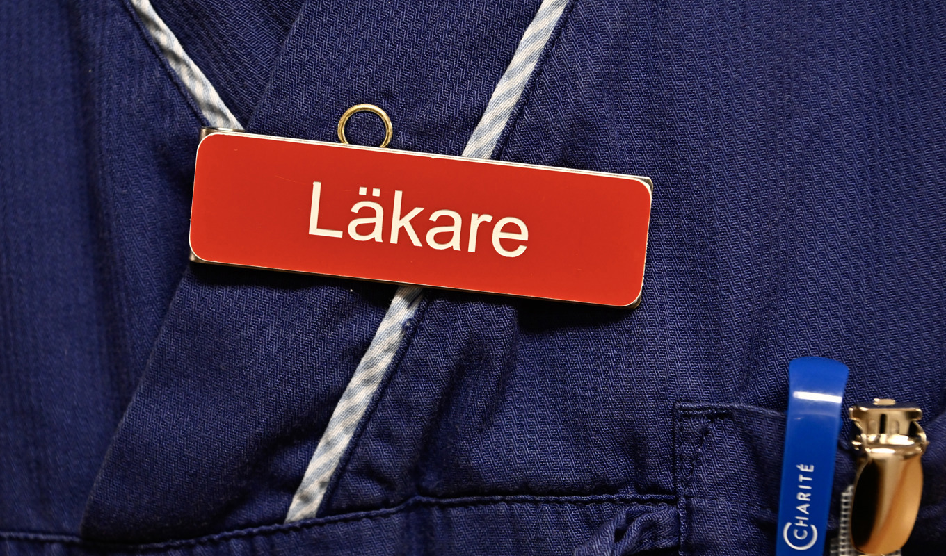 Läkaren misstänks bland annat ha tagit emot mutor från personer med kopplingar till gängmiljön i Södertälje. Arkivbild. Foto: Jonas Ekströmer/TT