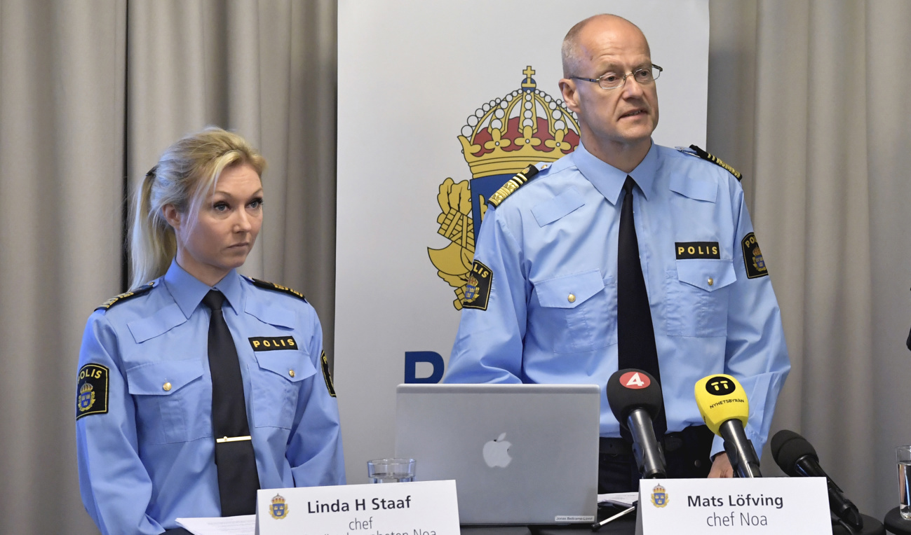 Linda Staaf, tidigare underrättelsechef på Nationella operativa avdelningen (Noa), och Mats Löfving, tidigare chef för Noa och regionpolischef i Stockholm, under en pressträff 2019. Foto: Janerik Henriksson/TT