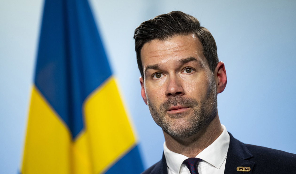 Bistånds- och utrikeshandelsminister Johan Forssell säger att Sveriges stöd till Ukraina "gör direkt skillnad". Arkivbild. Foto: Pontus Lundahl/TT