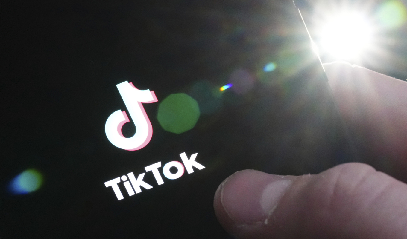Statsanställda i Kanada får inte längre har Tiktok på jobbmobilen. Arkivbild. Foto: Sean Kilpatrick/AP/TT
