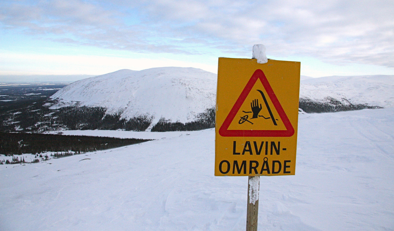 En lavin har gått väster om Abisko, enligt polisen. Bilden har ingen koppling till platsen eller händelsen i sig. Foto: Mats Lennartson/TT